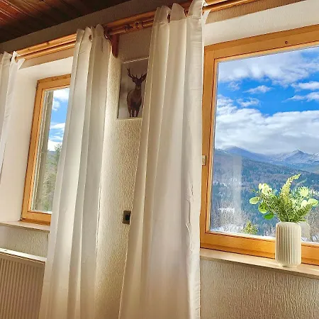 Mit Zirbitzblick Vakantiehuis