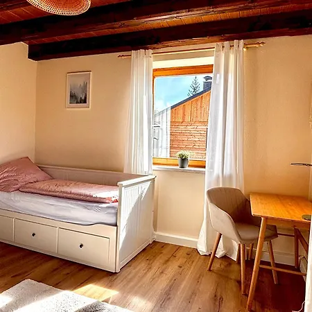 Mit Zirbitzblick * Monchegg